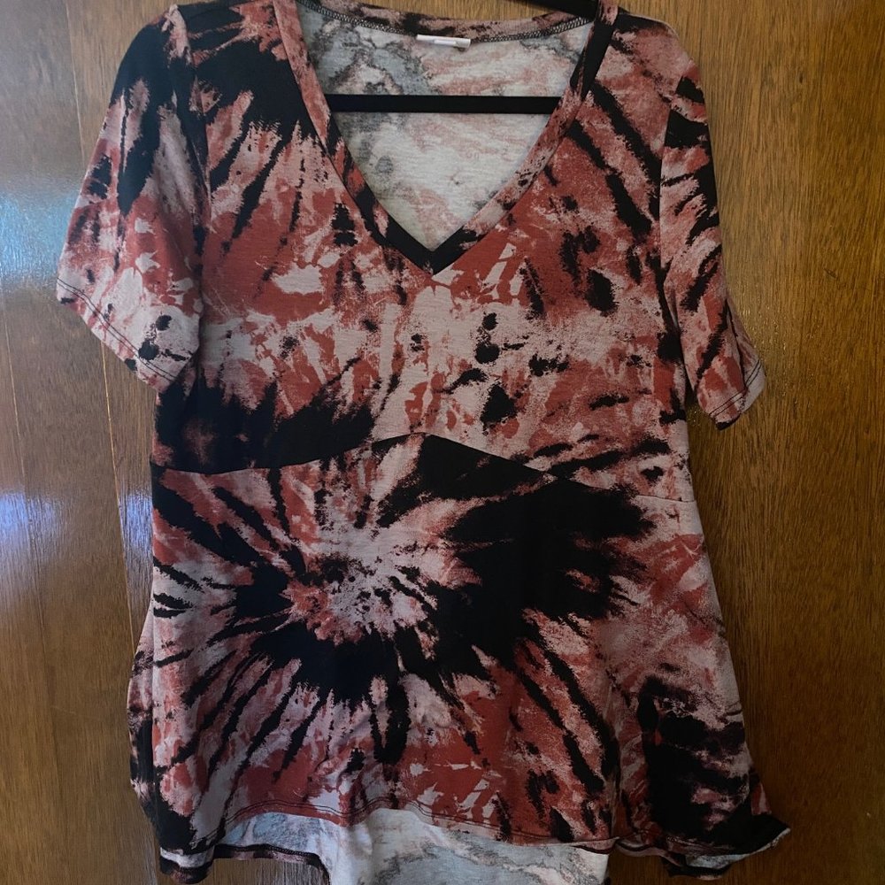 Lularoe top